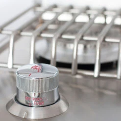 Bull BBQ 15,000 BTU Drop-In Natural Gas Single Side Burner With Removable Hinged Lid -BBQ Haven Shop Bull BBQ Drop In Natural Gas 15000 BTU Single Sideburner with Removable Hinged Lid 60009 Knob Detail