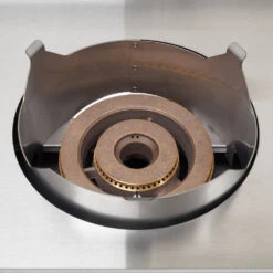 Fire Magic Aurora 60,000 BTU Built-In Natural Gas Power Burner With Porcelain Coated Cast Iron Grid 7 Fire Magic Aurora 60,000 BTU Built-In Natural Gas Power Burner With Porcelain Coated Cast Iron Grid -BBQ Haven Shop FM Closeup Power Burner Brass Burner 4