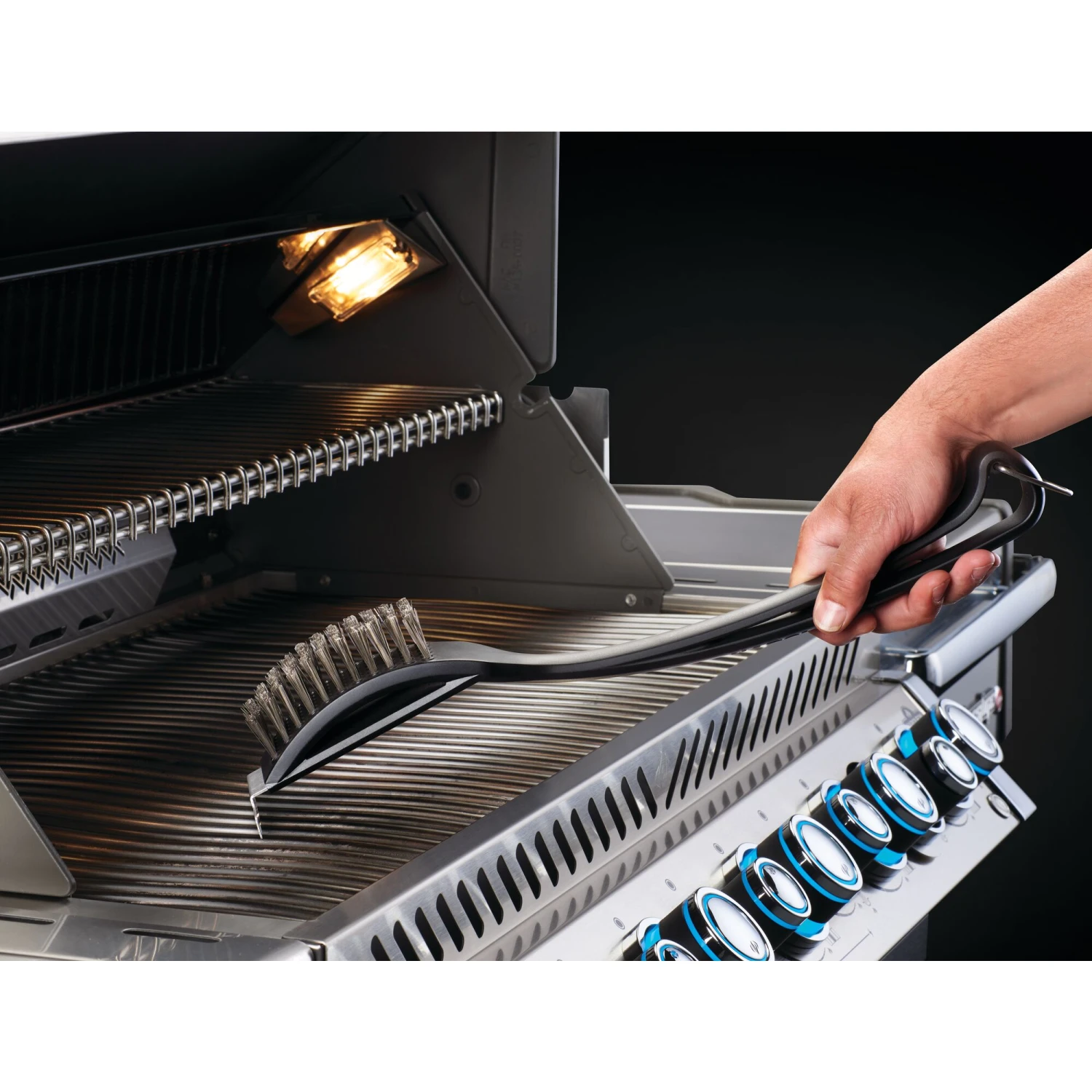 Napoleon Industrial Stainless Steel Grill Brush 2 Napoleon Industrial Stainless Steel Grill Brush - Image 2