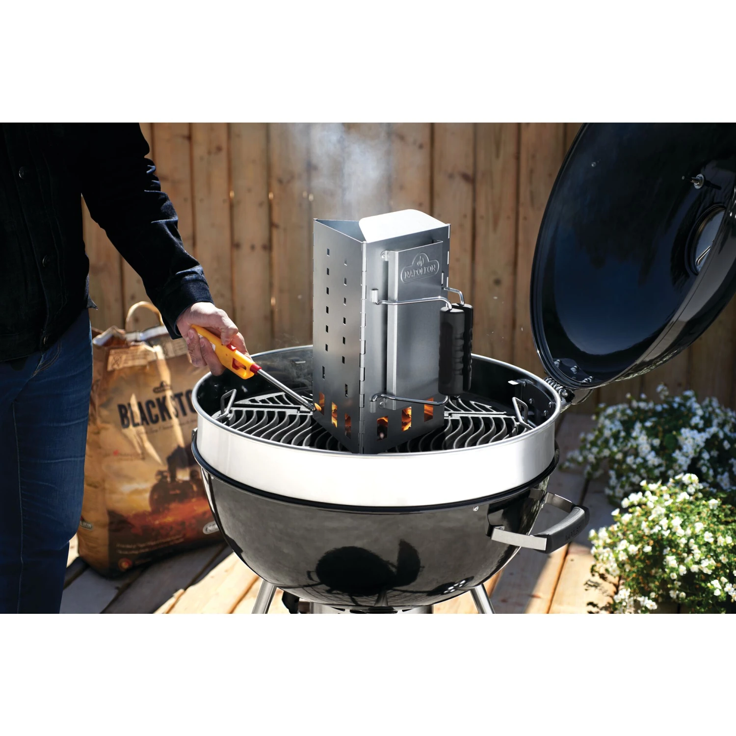 Napoleon Jetfire Chimney Starter 3 Napoleon Jetfire Chimney Starter - Image 3