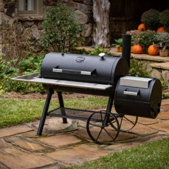 Oklahoma Joe's Anthem Series Longhorn Reverse Flow Offset Charcoal Smoker -BBQ Haven Shop Oklahoma Joes Anthem Series Longhorn Reverse Flow Offset Charcoal Smoker 21202124 Lifestyle