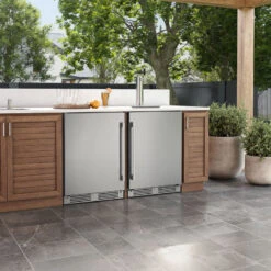 Zephyr Presrv 24-Inch 6 Cu. Ft. Reversible-Hinged Outdoor Rated Kegerator With Locking Door -BBQ Haven Shop PRKB24C01AS OD environment install