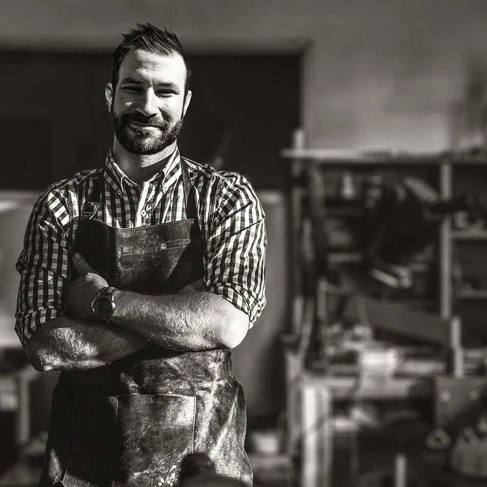 Prism Hardscapes Tavola 110 110-Inch 65,000 BTU Natural Gas Rectangular Fire Pit Table - Ebony 5 Prism Hardscapes Tavola 110 110-Inch 65,000 BTU Natural Gas Rectangular Fire Pit Table - Ebony - Image 5