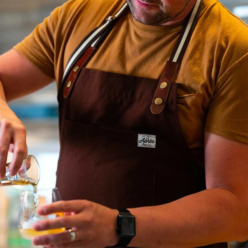 The Apres Supply Co. The Pizza Master BBQ Apron - Waxed Recycled Cotton With Leather Trim 2 The Apres Supply Co. The Pizza Master BBQ Apron - Waxed Recycled Cotton With Leather Trim - Image 2